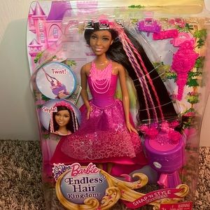 👑💇🏽‍♀️🎀Barbie Endless Hair Kingdom doll NIB AA